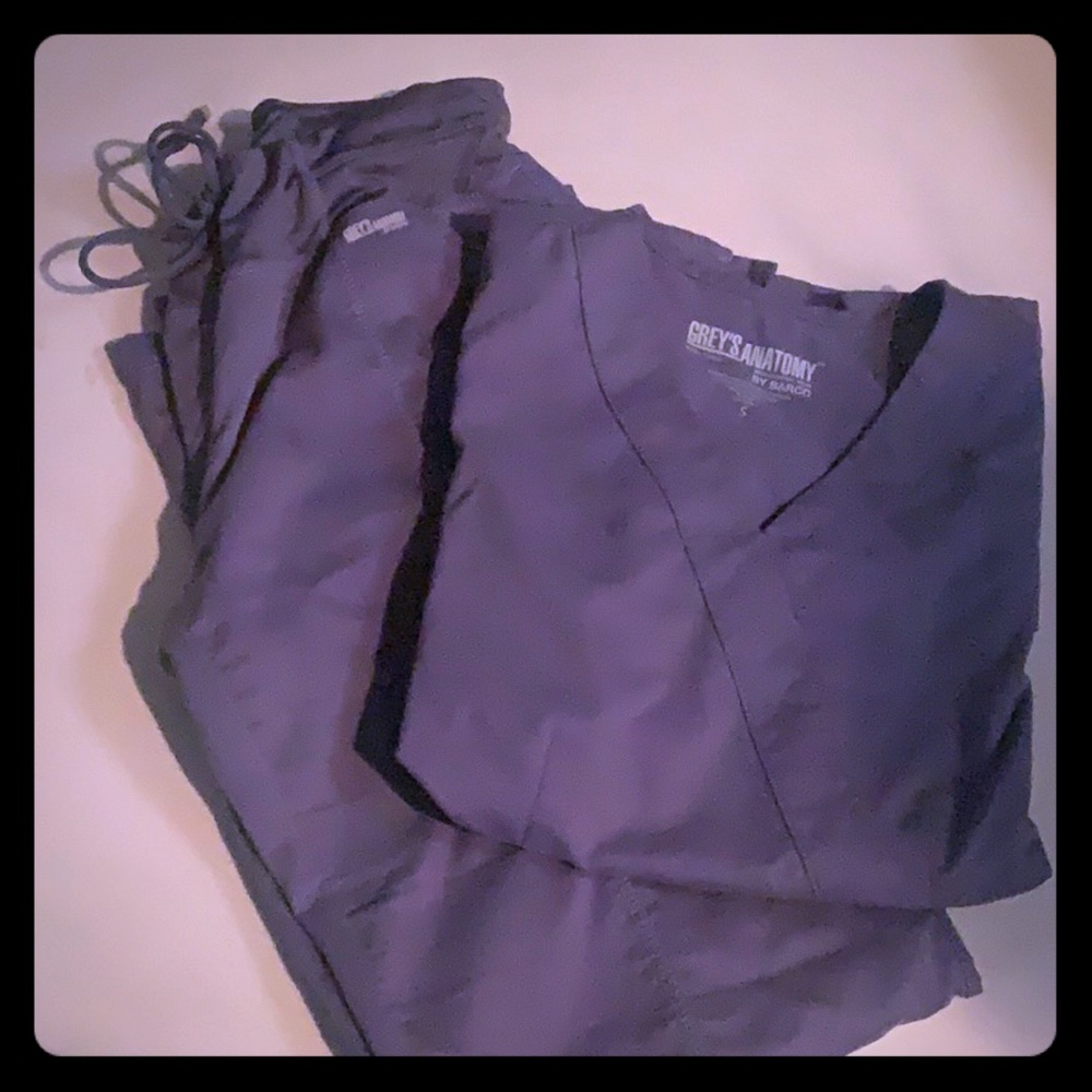 Greys. Anatomy Scrubs Set